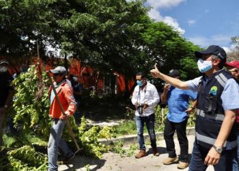 CARLOS JOAQUÍN RECORRE, POR SEGUNDO DÍA CONSECUTIVO, MUNICIPIOS DEL NORTE TRAS EL PASO DEL HURACÁN “DELTA”