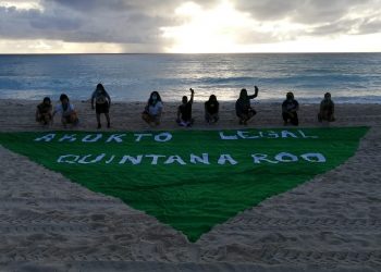 RED FEMINISTA DE QUINTANA ROO ABRE CARAVANA DEL PAÑUELO VERDE