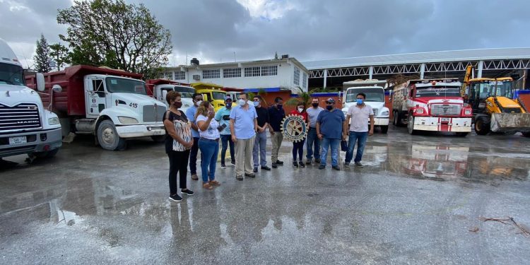 ROTARIOS RECUPERAN ÁREAS VERDES EN BONFIL