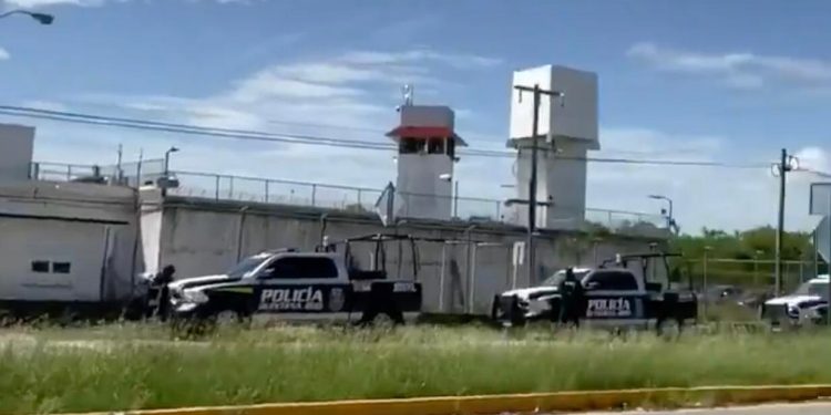 TRASLADAN A REOS DE ALTA PELIGROSIDAD; RESPONSABLES DE HOMICIDIO DE CUSTODIOS EN CANCÚN: CAPELLA