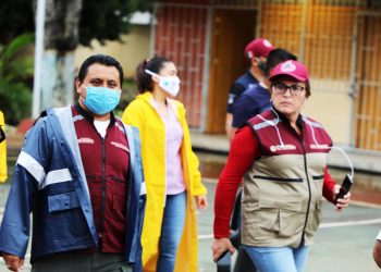 «SOMOS UNA RAZA FUERTE Y VAMOS A RESISTIR DE PIE», DICE LAURA BERISTAIN A SOLIDARENSES Y HERMANOS COZUMELEÑOS