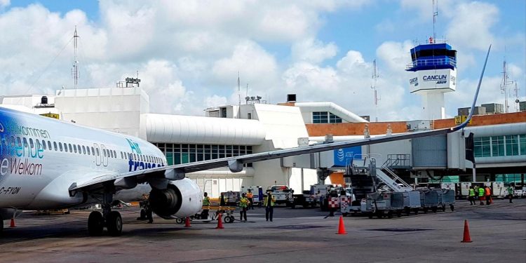 EL AEROPUERTO DE CANCÚN PREVÉ REALIZAR ESTE VIERNES 258 OPERACIONES AÉREAS