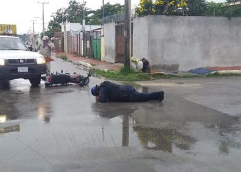 IMPRUDENTE CONDUCTOR DE EMPRESA GASERA ARROLLA A ELEMENTO DE LA POLICÍA QUINTANA ROO