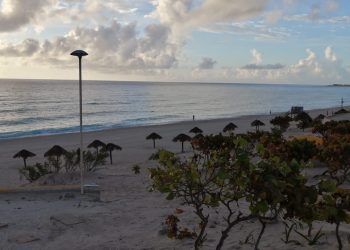 ZETA DEJA «PAQUETE CON DROGA» EN PLAYA DE CANCÚN