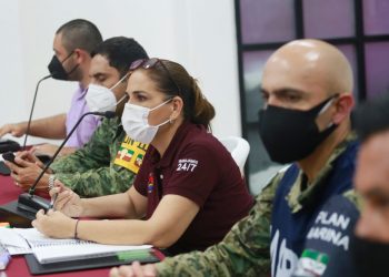 EVACUAN A FAMILIAS DE ZONAS DE RIESGO Y HABILITAN REFUGIOS PARA SALVAGUARDAR  LA POBLACIÓN