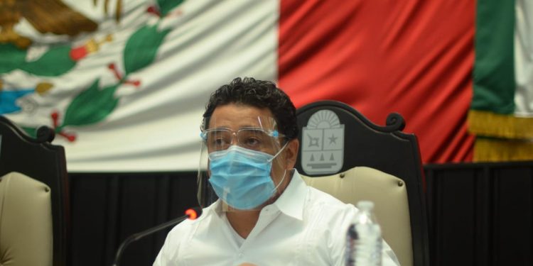 SEQ Y CDHEQROO SE PRONUNCIAN EN CONTRA DEL PIN PARENTAL QUE PROPONE EL DIPUTADO EDUARDO MARTÍNEZ