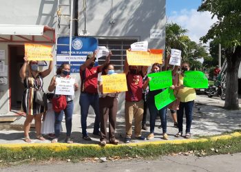 REALIZAN MANIFESTACIÓN EN EL JUZGADO DE DISTRITO POR DISPUTA DE LA PATRIA POTESTAD DE UN MENOR