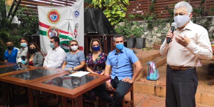 PRESENTAN A SINDICATOS NACIONALES QUE VAN POR EL BOTÍN DEL TREN MAYA