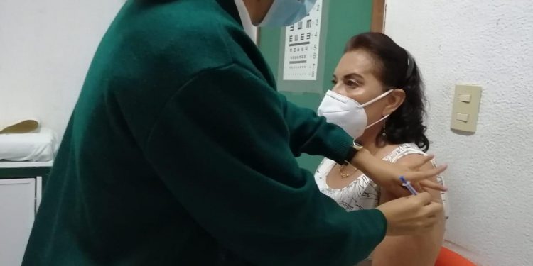 IMSS HACE UN LLAMADO A LA POBLACIÓN EN RIESGO, PARA LA APLICACIÓN DE VACUNA CONTRA INFLUENZA EN QUINTANA ROO