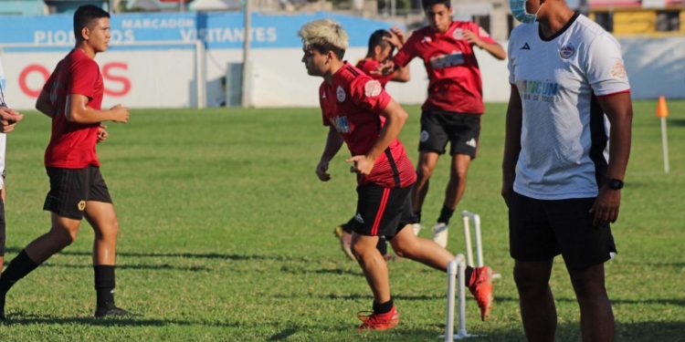 PIONEROS JUNIOR BUSCAR A ARRANCAR CON EL PIE DERECHO SU PARTICIPACIÓN EN LA TDP