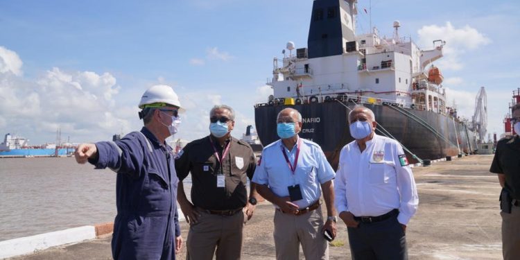 VERIFICA COMISIONADO DEL INM INSTALACIONES, SERVICIOS Y DESEMPEÑO DEL PERSONAL MIGRATORIO EN VERACRUZ