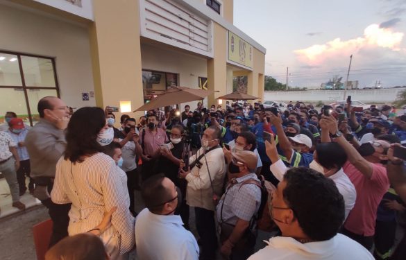 LA SECRETARÍA DEL TRABAJO CATALINA PORTILLO ENCABEZÓ UNA MESA DE DIÁLOGO CON LÍDERES SINDICALES Y DIRECTIVOS DE LA EMPRESA AGUAKAN