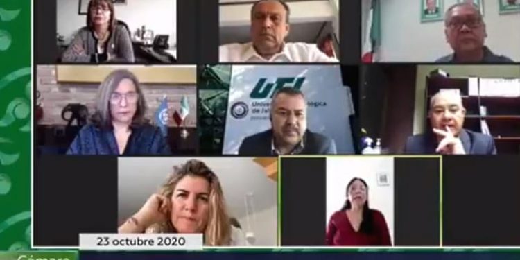 CONCLUYE FORO DE TECNOLOGÍA