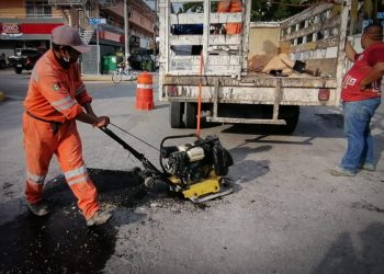 PROGRAMA INTENSIVO DE BACHEO Y LIMPIEZA DE CALLES EN SOLIDARIDAD TRAS PASO DE HURACÁN DELTA
