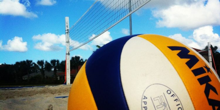 SE REANUDAN LOS ENTRENAMIENTOS DE VOLEIBOL DE PLAYA EN CHETUMAL