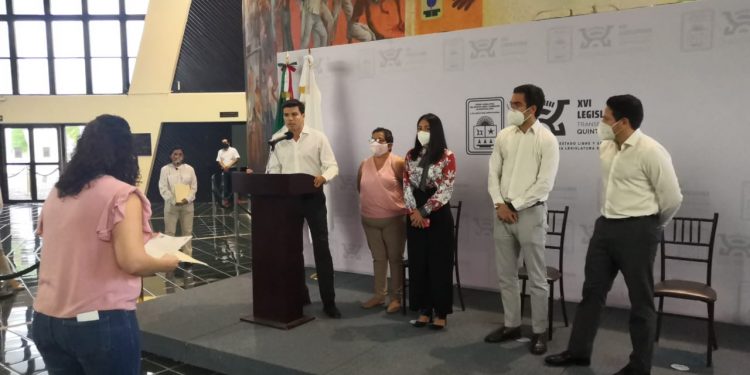 EX TRABAJADORA CON CÁNCER ENFRENTA GUSTAVO MIRANDA Y LE EXIGE SU PAGO POR JUBILACIÓN