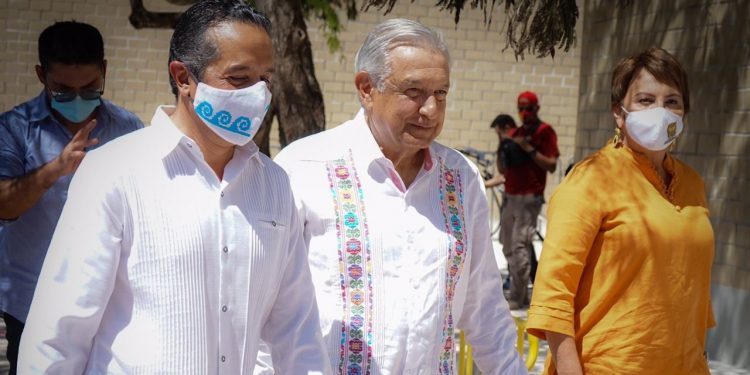 CARLOS JOAQUÍN ES UN HOMBRE DE BIEN: AMLO