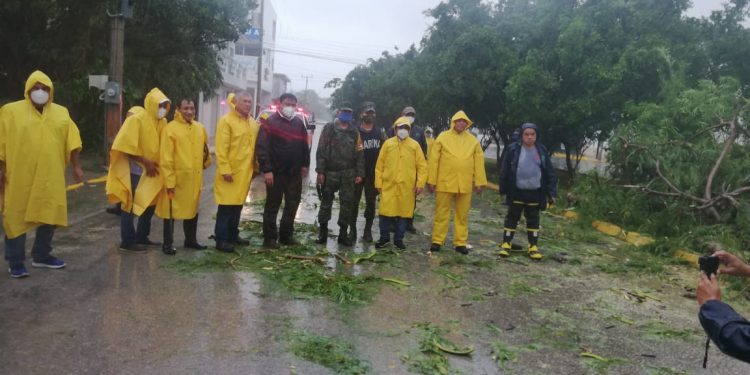 EN MARCHA PLAN DN-III-E POR “GAMMA”, EJÉRCITO APOYA A LA POBLACIÓN