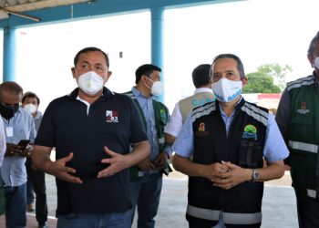 VISITA DEL GOBERNADOR OBLIGA A NIVARDO MENA A ESTAR EN LÁZARO CÁRDENAS