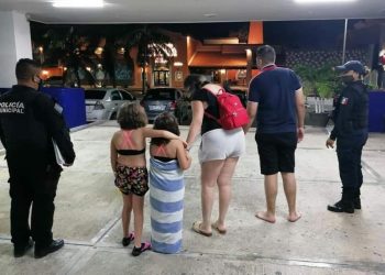 NIÑA EXTRAVIADA ES RECUPERADA POR SUS PADRES GRACIAS A LA POLICÍA TURÍSTICA Y EL GRUPO GEAVI