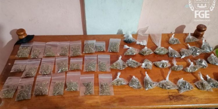 ASEGURAN MARIHUANA, CRACK Y COCAÍNA EN CATEO