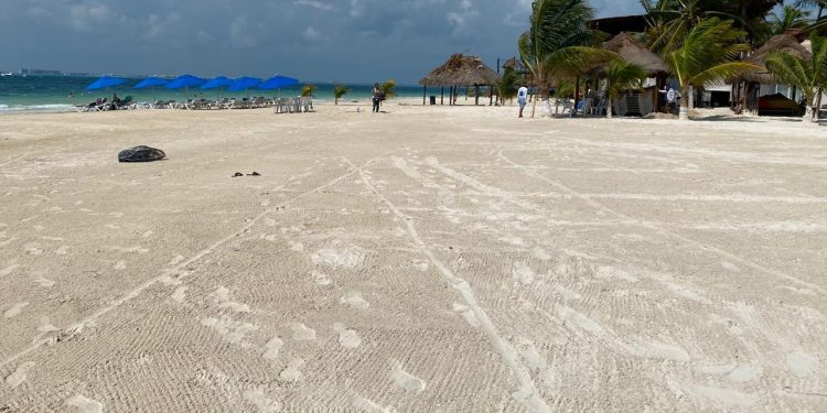 PLAYAS DE ISLA MUJERES LISTAS PARA RECIBIR AL TURISMO