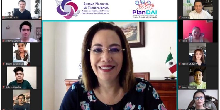 UNA SOCIEDAD MÁS PARTICIPATIVA E INFORMADA PODRÁ INFLUIR EN LA SOLUCIÓN DE PROBLEMAS COMUNITARIOS: IBARRA CADENA