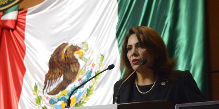 PIDE DIPUTADA FEDERAL ADRIANA TEISSIER AL DIRECTOR DE PEMEX QUE RENUNCIE A SU CARGO