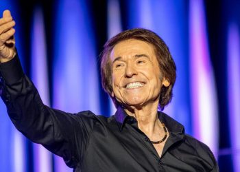 ALBORÁN, IZAL, GLORIA TREVI Y LUIS FONSI, EN NUEVO DISCO DE DUETOS DE RAPHAEL