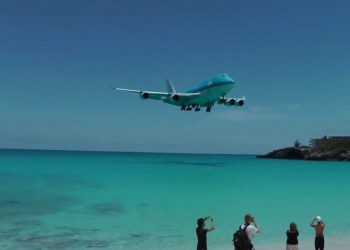 AMLO ANUNCIA CONSTRUCCIÓN DE AEROPUERTO EN TULUM