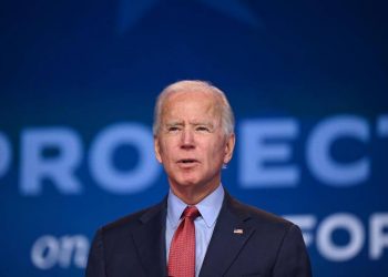 BIDEN SE COMPROMETE A ACABAR CON LA BRECHA SALARIAL ENTRE HOMBRES Y MUJERES