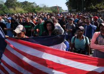 CARAVANA MIGRANTE BUSCA INFLUIR EN COMICIOS DE EEUU: AMLO