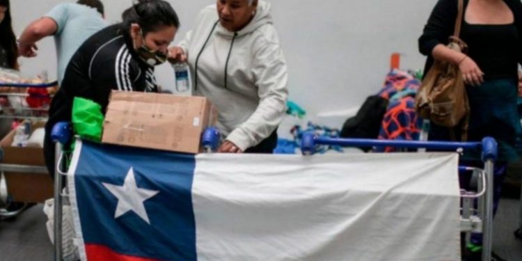 CHILE REGISTRA 1.686 NUEVOS CONTAGIOS Y 49 DECESOS POR LA COVID-19 EN 24 HORAS