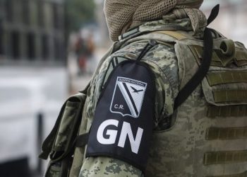 DETIENEN A 6 GUARDIAS NACIONALES POR MUERTE DE MUJER EN PROTESTA EN MÉXICO