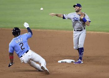 DÍAZ Y AROZARENA MANTIENEN ACTIVOS SUS BATES FRENTE A LOS DODGERS