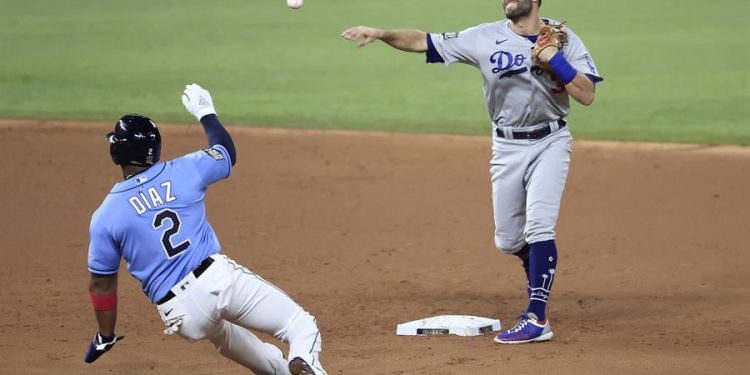 DÍAZ Y AROZARENA MANTIENEN ACTIVOS SUS BATES FRENTE A LOS DODGERS