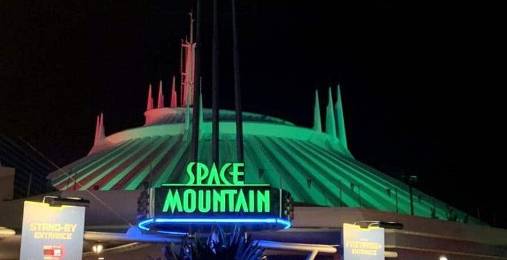 DISNEY GRABARÁ UNA PELÍCULA INSPIRADA EN LA ATRACCIÓN «SPACE MOUNTAIN»