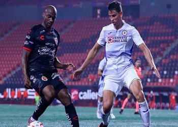 EL CHILENO LICHNOVSKY DICE QUE SE VA DE CRUZ AZUL PORQUE NO LO VALORARON