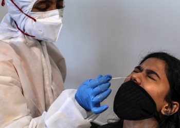 EL MUNDO SUMA 40,4 MILLONES DE CASOS, ARGENTINA SUPERA EL MILLÓN DE CONTAGIOS