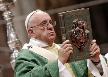 EL VATICANO DEJÓ AL DOCUMENTAL LA PARTE SOBRE LAS UNIONES GAIS CORTADA A TELEVISA