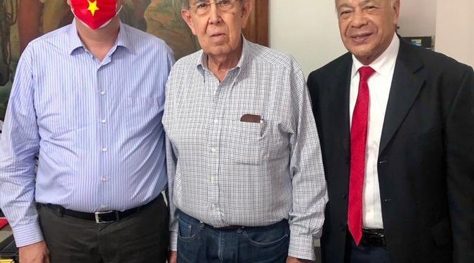 LÍDERES DEL PT SE REUNIERON CON CUAUHTEMOC CARDENAS EN MICHOACAN