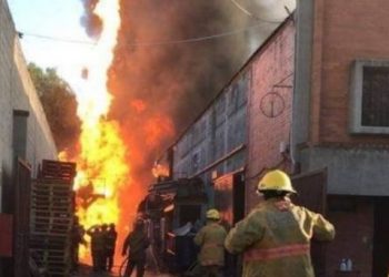 FÁBRICA DE VELAS SE INCENDIA EN CUAUTITLÁN IZCALLI