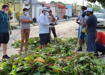 BRIGADAS DEL MUNICIPIO SE SUMAN A LA LIMPIEZA POR CANCÚN