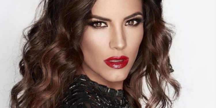 GABY ESPINO PRESENTARÁ LOS PREMIOS BILLBOARD DE LA MÚSICA LATINA