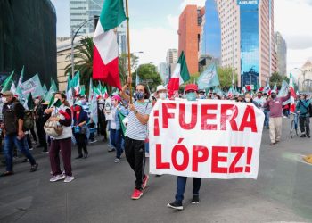 GOBIERNO ADVIERTE A FRENA QUE ZÓCALO SE USARÁ PARA ASAMBLEAS