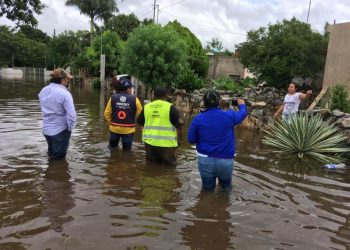 GOBIERNO DEL ESTADO BRINDA APOYO INMEDIATO A COMUNIDADES AFECTADAS POR INTENSAS LLUVIAS EN MOTUL