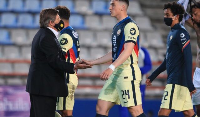 HERRERA BUSCA DARLE SOLIDEZ DEFENSIVA AL AMÉRICA CON EL URUGUAYO CÁCERES