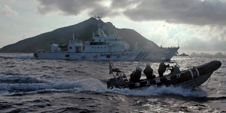 JAPÓN DENUNCIA UNA NUEVA INCURSIÓN DE NAVES CHINAS EN SUS AGUAS