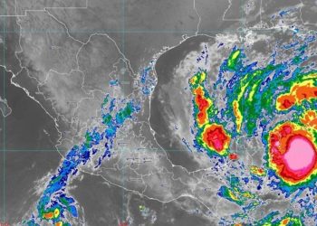LLEGA HURACÁN DELTA A QUINTANA ROO