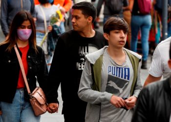MÉXICO REBASA LOS 900.000 CASOS Y ROZA LAS 90.000 MUERTES POR LA COVID-19